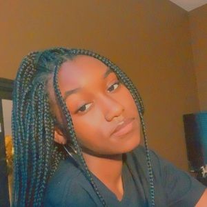 Meet your Posher, Shayla